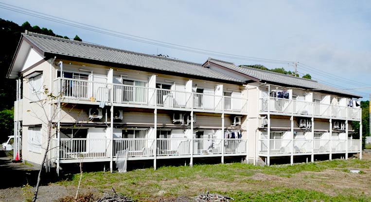 コーポ目羅外観